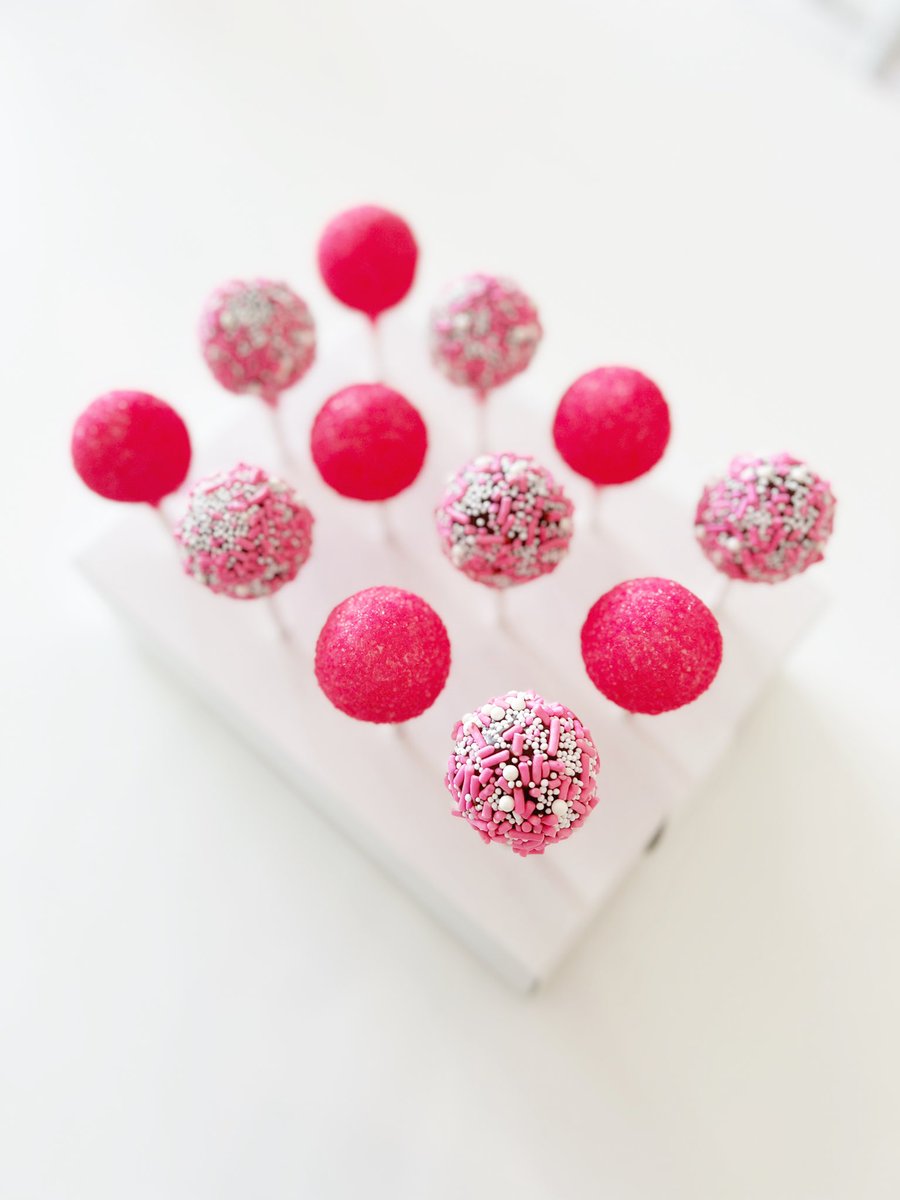 ✨ Custom Cake Pops ✨

Get your order in TODAY, as we still have availability for this weekend pick up! 

Call to order 704-295-1777

#CakePops