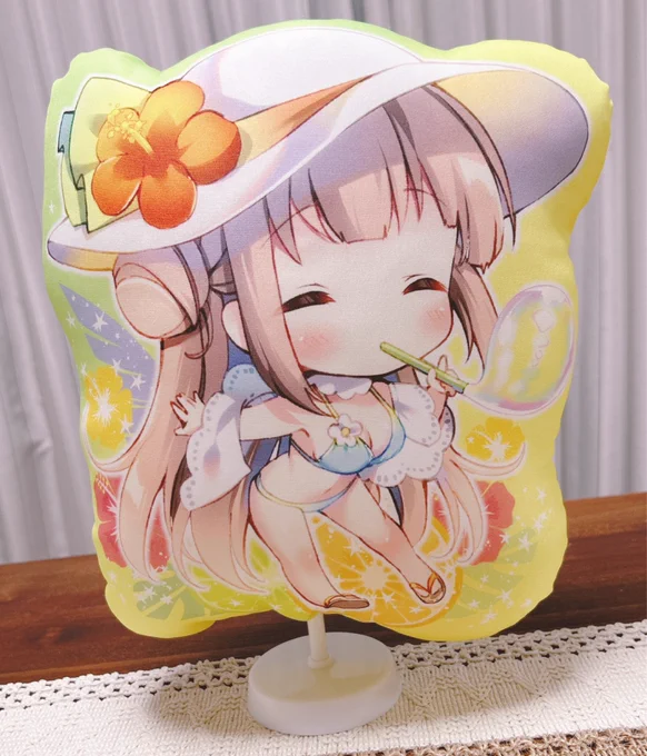 みてみてみて〜〜!! 君オリさん()に小春のスタンドクッションを作っていただきました!! めちゃ大きい!厚みもすごい…! 夏コミのスペースに飾りますので是非見に来てくださいね〜 #君オリつくっちゃおう
