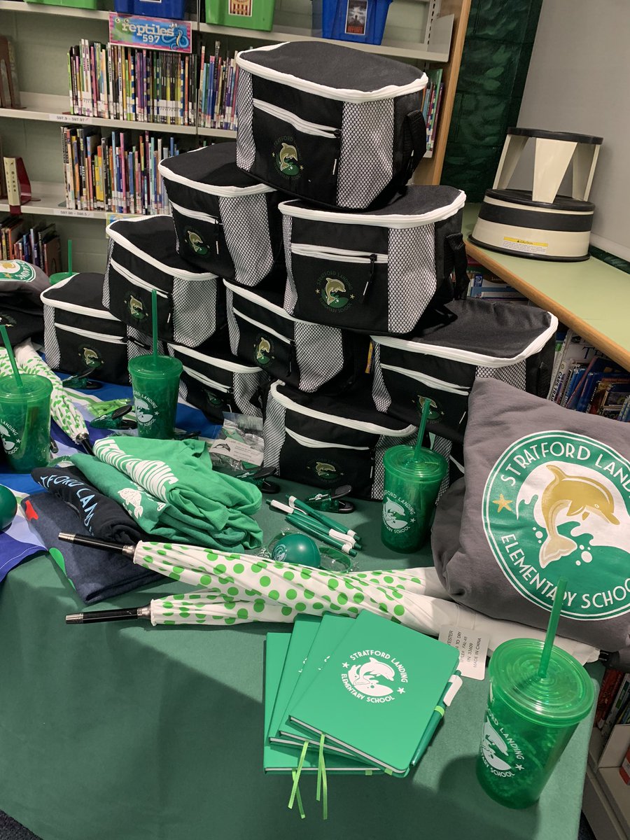 Waverly and I are excited to welcome our new SLES faculty members. First stop, and perhaps the most important, the SWAG table. Welcome to the Pod. Your Pal, Bubbles🐬💙🐬💚