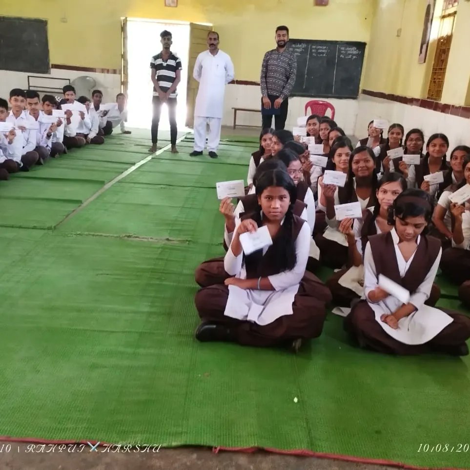 abvp_korba's tweet photo. *अखिल भारतीय विद्यार्थी परिषद  जमनीपाली इकाई (जिला कोरबा) के द्वार सदस्यता अभियान के नियमित स्कूल में जाकर सदस्यता अभियान चलाया गया जिसमें सैकड़ो की सांख्य में सदस्यता किया गया l* @ABVPVoice @abvpcg @CGManojVaishnav @ChetasSukhadia @Mahesh4ind https://t.co/Lu0BzvDsEY