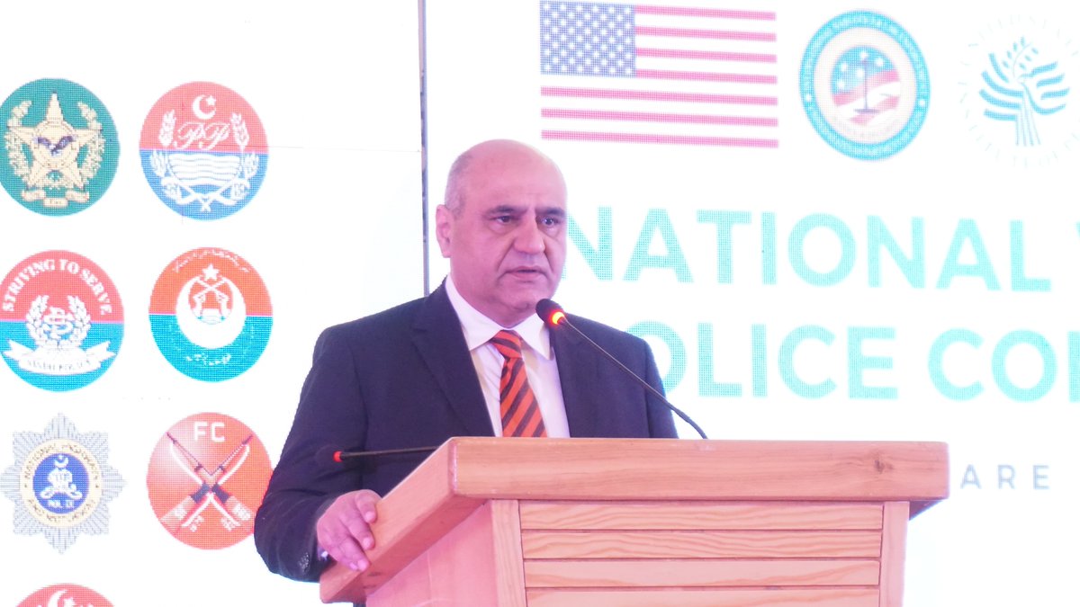 PasbanAwam's tweet photo. @StateINL @usembislamabad @USIP @OtherImranKhan Former IG Punjab Aamir Zulfiqar shared insights on the fellowship's potential for manifold impact, setting a promising tone for the event's unfolding.
@stateinl @usembislamabad @USIP @otherimrankhan #PASS #WomenInPOlice #NWPC23 https://t.co/iZywMzcRpL