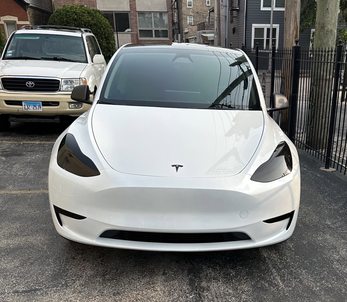 GerryDmt's tweet photo. #ModelY #tesla
As good as my efficiency gets for the 21”uberturbines on a 23’ MYP. 250 wh/mi.
Always on sports acceleration and ac on blast. Just a tad better than my land cruiser that gets 10mpg😅 https://t.co/i9ol0QEyuk
