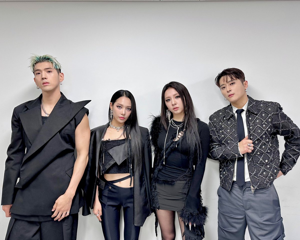 [#KARD]
230810
2023 K 글로벌 하트 드림 어워즈 📷

#KARD #카드
#하트드림어워즈