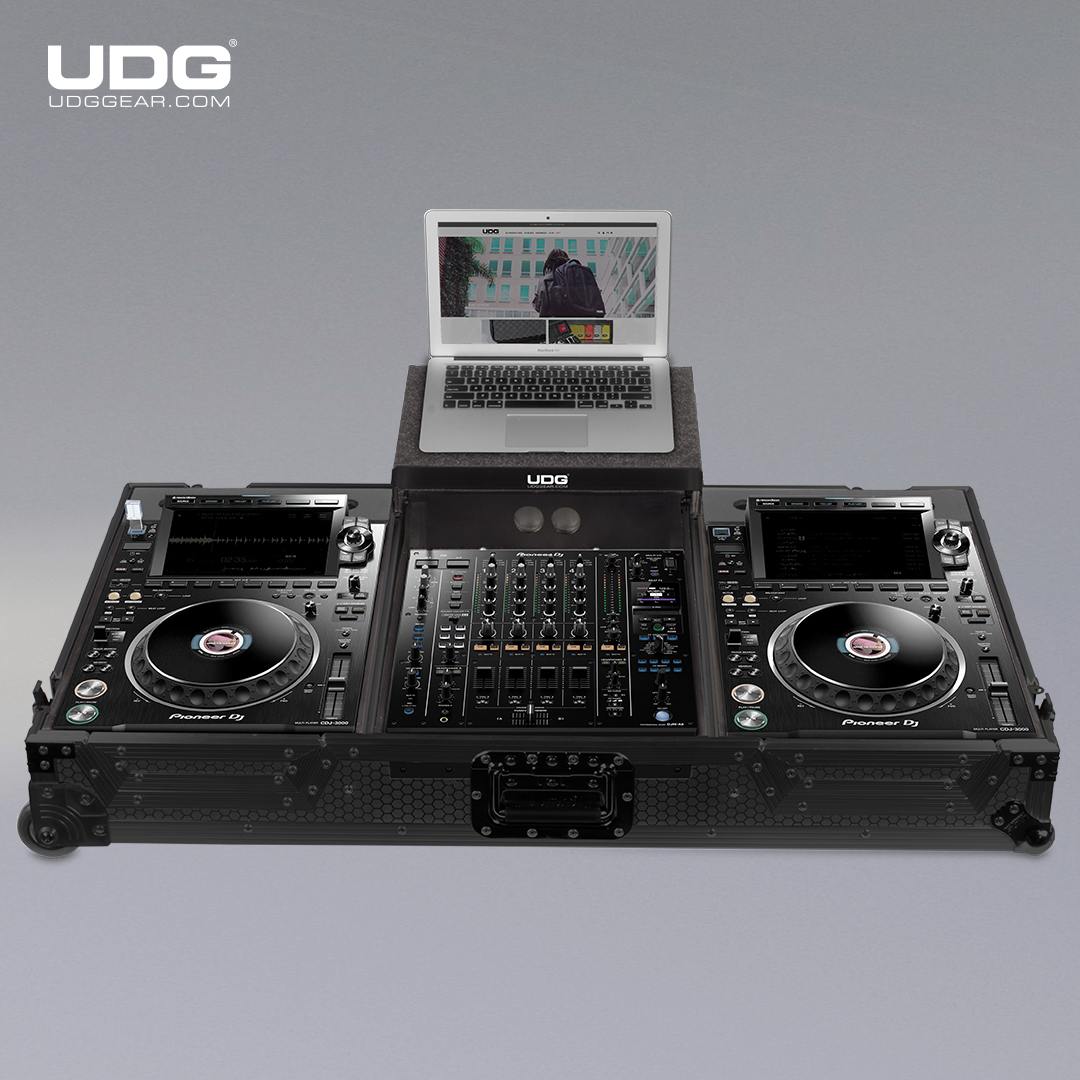 udggearcom's tweet photo. INTRODUCING! NEW UDG Ultimate Flight Case Set Pioneer CDJ-3000/A9 Black Plus (Laptop Shelf + Wheels)

#UDG #UDGGEAR #Deejay #Producer #DJLIFE #UDGonTheRoad #DJonTour #newproduct #udgflightcase #flightcase #plywoodcase #pioneerdj #cdj #djm #cdj3000 #a9 #djma9 #djset #djshop https://t.co/fnHZ2DhFNK