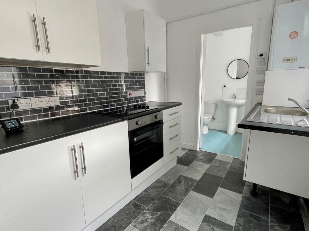 Hunters_BPL's tweet image. ✨ PROPERTY TO RENT✨ 
Stansfield Street, Blackpool 
£500 pcm 
**1 BED GROUND FLOOR FLAT IN A CONVENIENT LOCATION** 
Call Hunters Blackpool on 01253 362640 to enquire.
#torent #flat #1bed