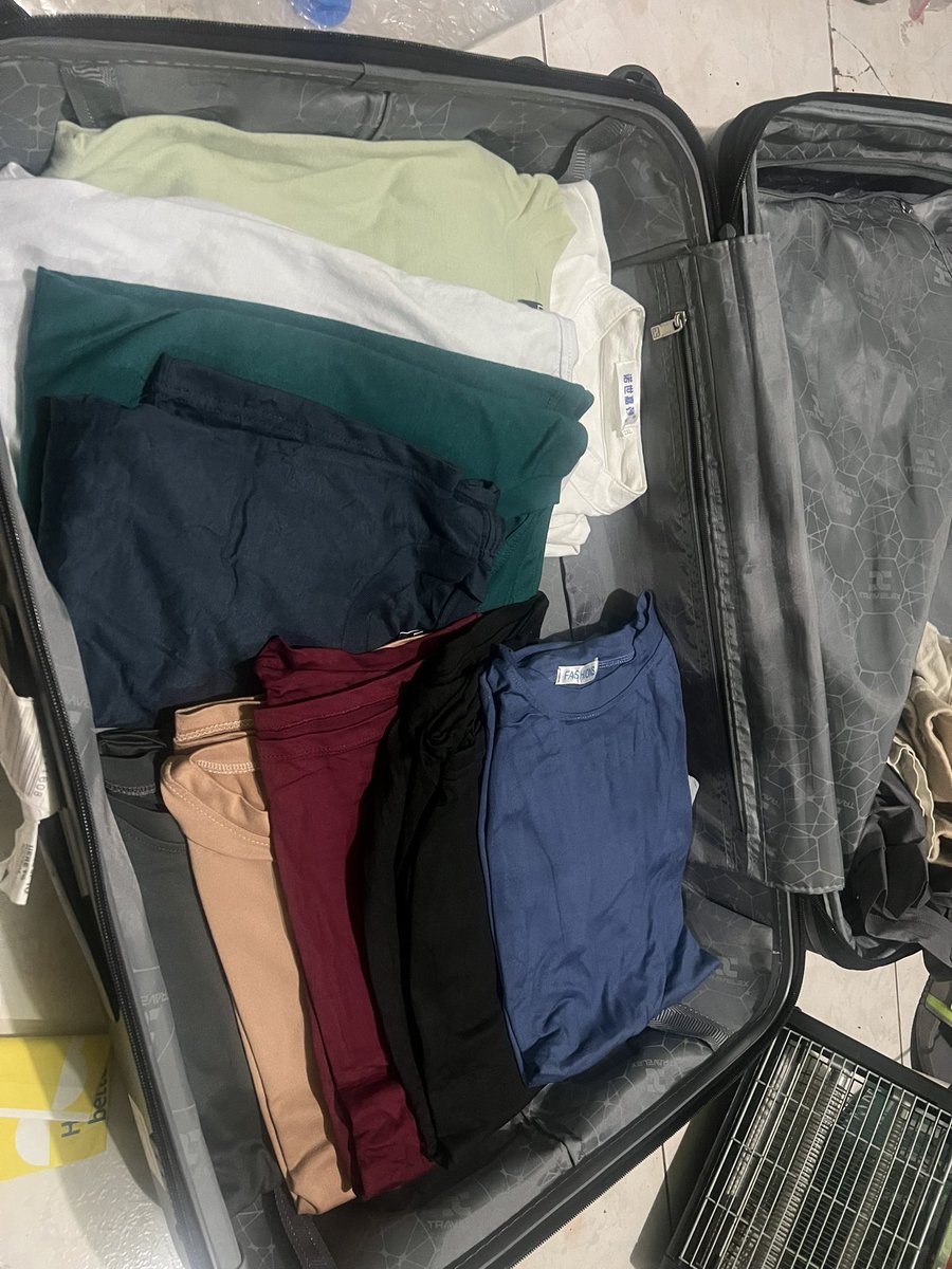 Since di makatulog. Packing time muna

Time check: 1:39 am