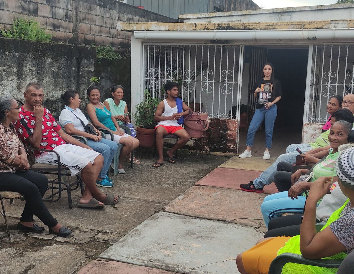 Desde la comunidad David Morales Bello de Ciudad Bolívar, El Movimiento Free Alex Saab realizó el Conversatorio "el papel de la mujer venezolana en la lucha contra el bloqueo estadounidense y el secuestro de Alex Saab".

#FreeAlexSaab
<a href="/Pontifex_es/">Papa León XIV</a> <a href="/POTUS/">President Donald J. Trump</a> <a href="/StateDept/">Department of State</a> <a href="/StateDRL/">Bureau of Democracy, Human Rights, & Labor (DRL)</a>