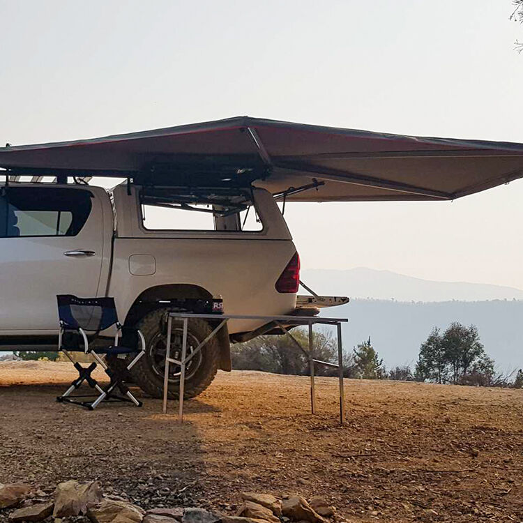 Leave the city lights behind and immerse yourself in starry nights. Our #RoofTopTent offers an intimate connection with the cosmos. #StarrySkie