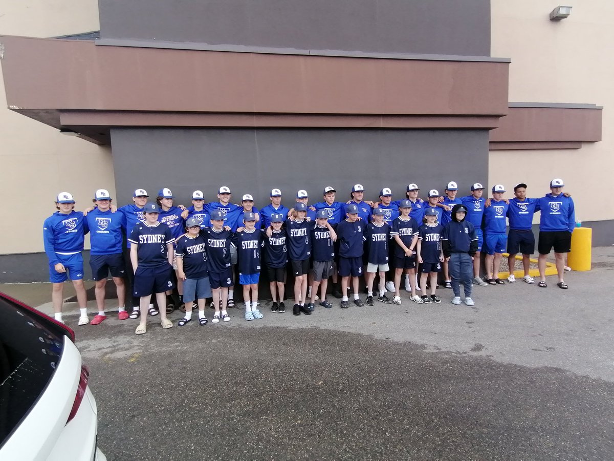 Chris Munroe tweet media