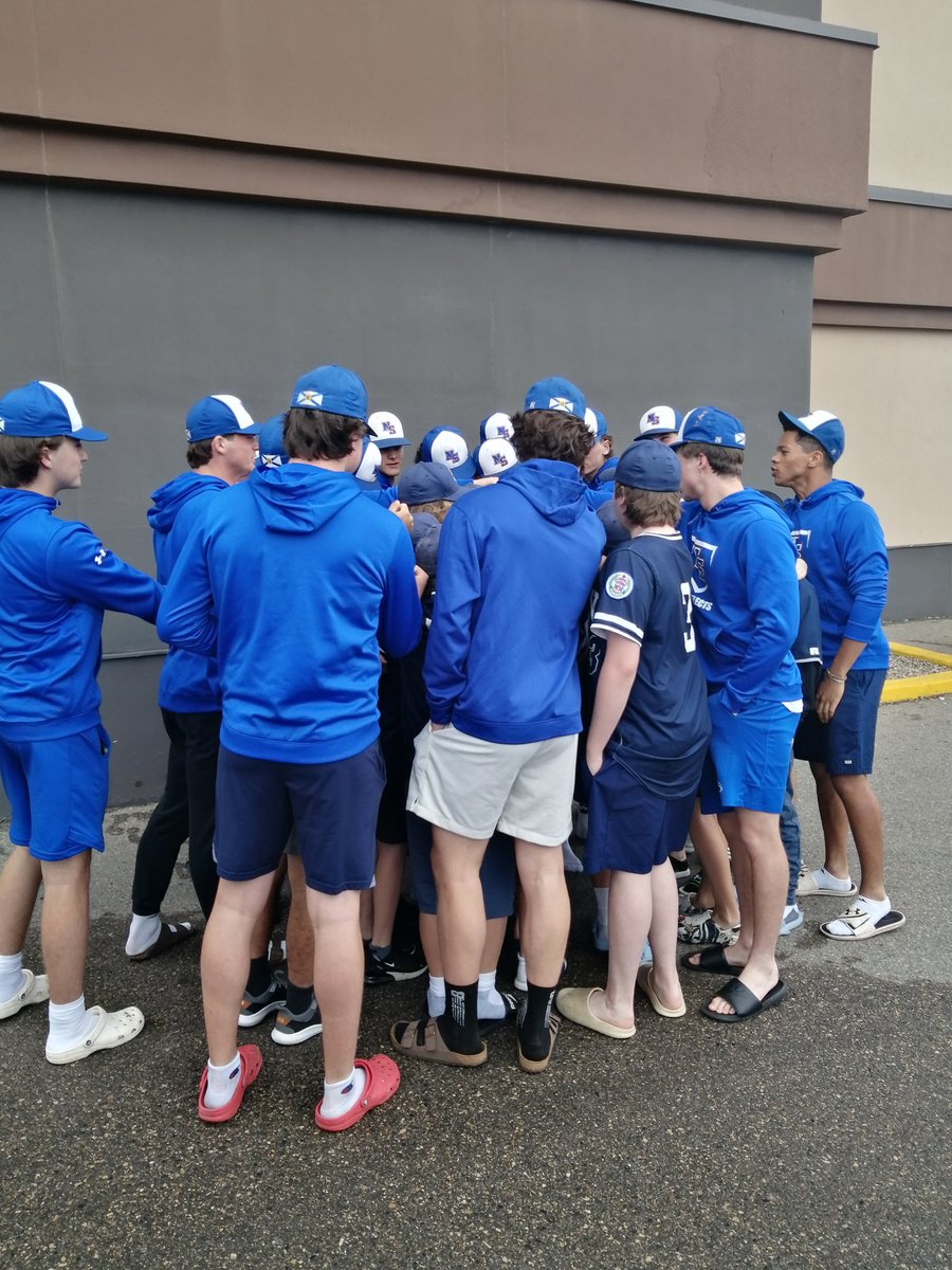 Chris Munroe tweet media