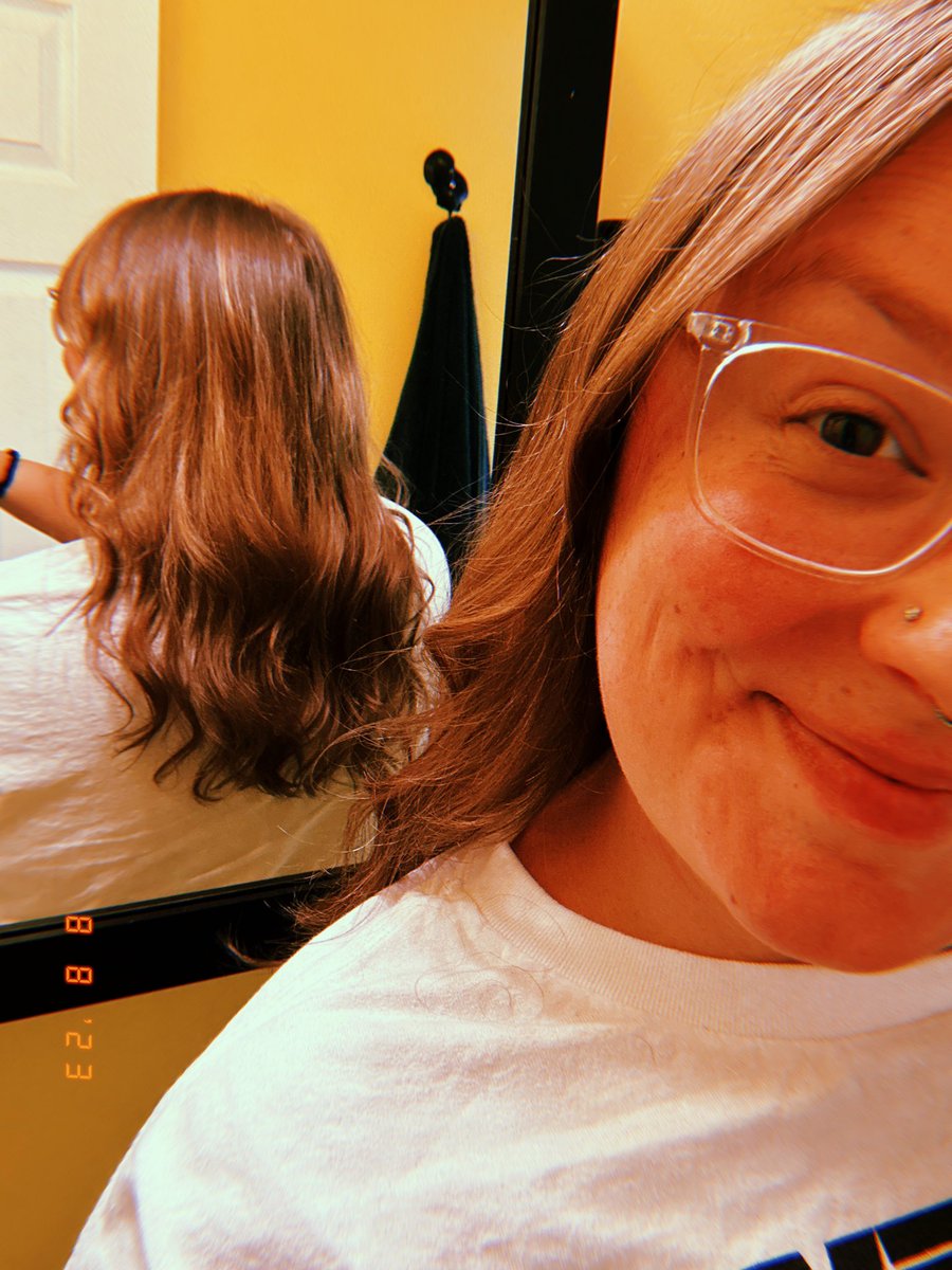 allietrigs's tweet photo. exhausted and woke up crying but have new hair now so balance right? https://t.co/sQMAfZV9BD