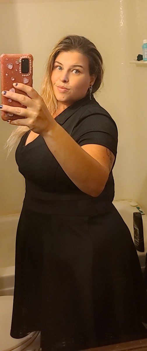 GoDdeSs KaRmA tweet media