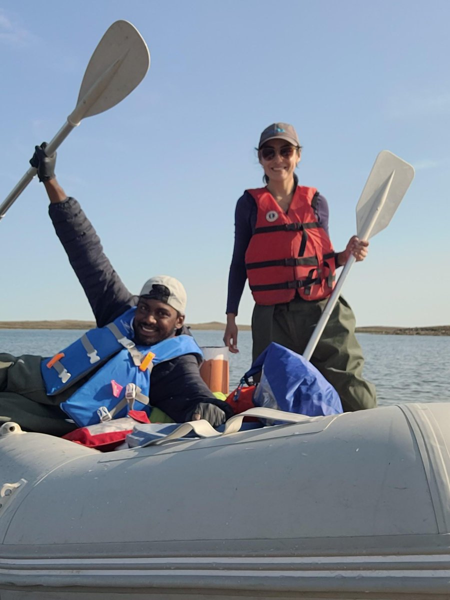 POLARCanada's tweet photo. 💧The @UQAC limnologist team is back to understand how the fragile arctic lake ecosystems respond to changing conditions to inform conservation and management strategies. 💧

📷 Paola Ayala https://t.co/GiUPA608CK