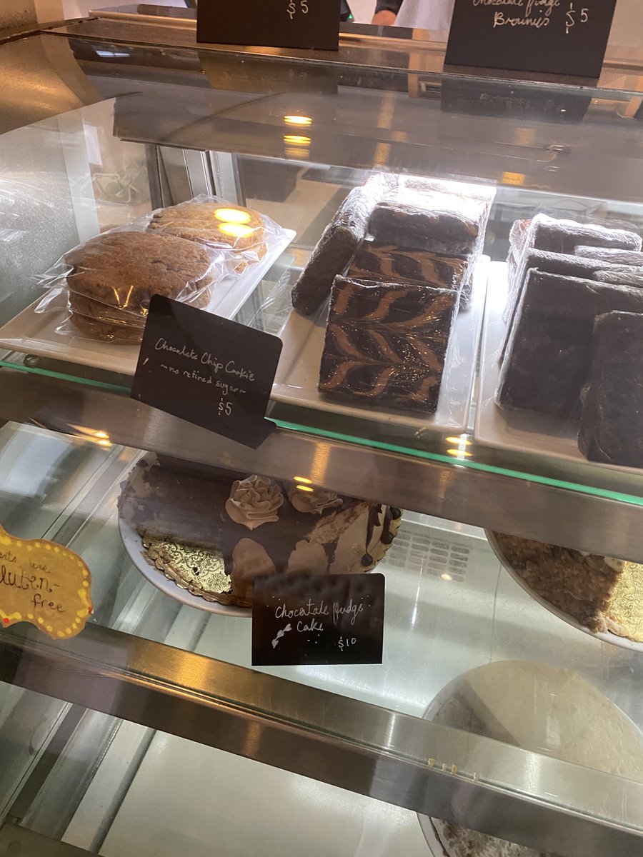 Noam Leead (@noamleead) on Twitter photo My brain has been glitching since I came in and they told me:
"ALL THE DESSERTS in the case are gluten-free!" ๐คฏ๐โโ๏ธ๐๐๐ฉ๐ฐ๐ฉ๐ช๐ฎ
<a href="/RealFoodDaily/">Real Food Daily</a> - organic & plant-based spot My brain has been glitching since I came in and they told me:
"ALL THE DESSERTS in the case are gluten-free!" ๐คฏ๐โโ๏ธ๐๐๐ฉ๐ฐ๐ฉ๐ช๐ฎ
<a href="/RealFoodDaily/">Real Food Daily</a> - organic & plant-based spot