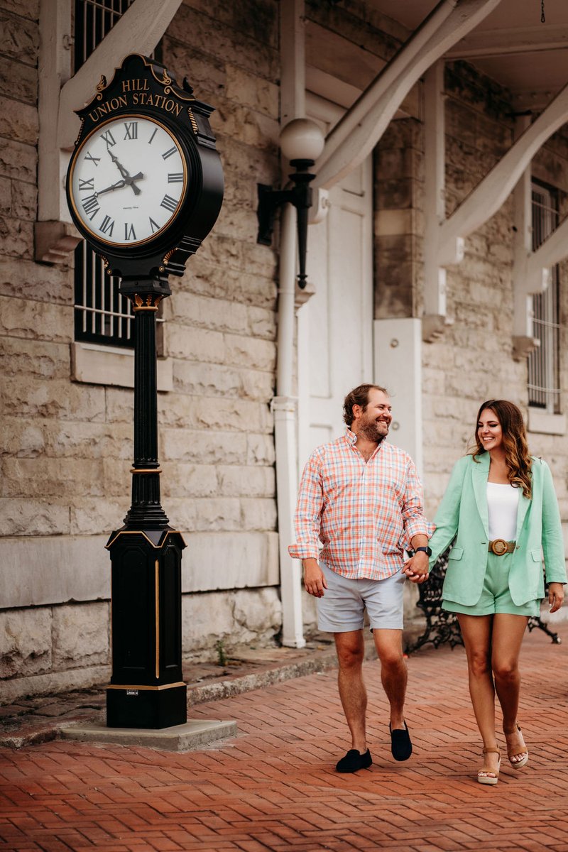 JRoepkePhoto's tweet photo. Why do our collections include an engagement session?  Glad you asked! Your engagement session is not only a great way to awesome photos for your save the dates, but it's also a great way for us to all get to know each other before your wedding day!  When we arrive on your specia https://t.co/8ro2VoU9lc