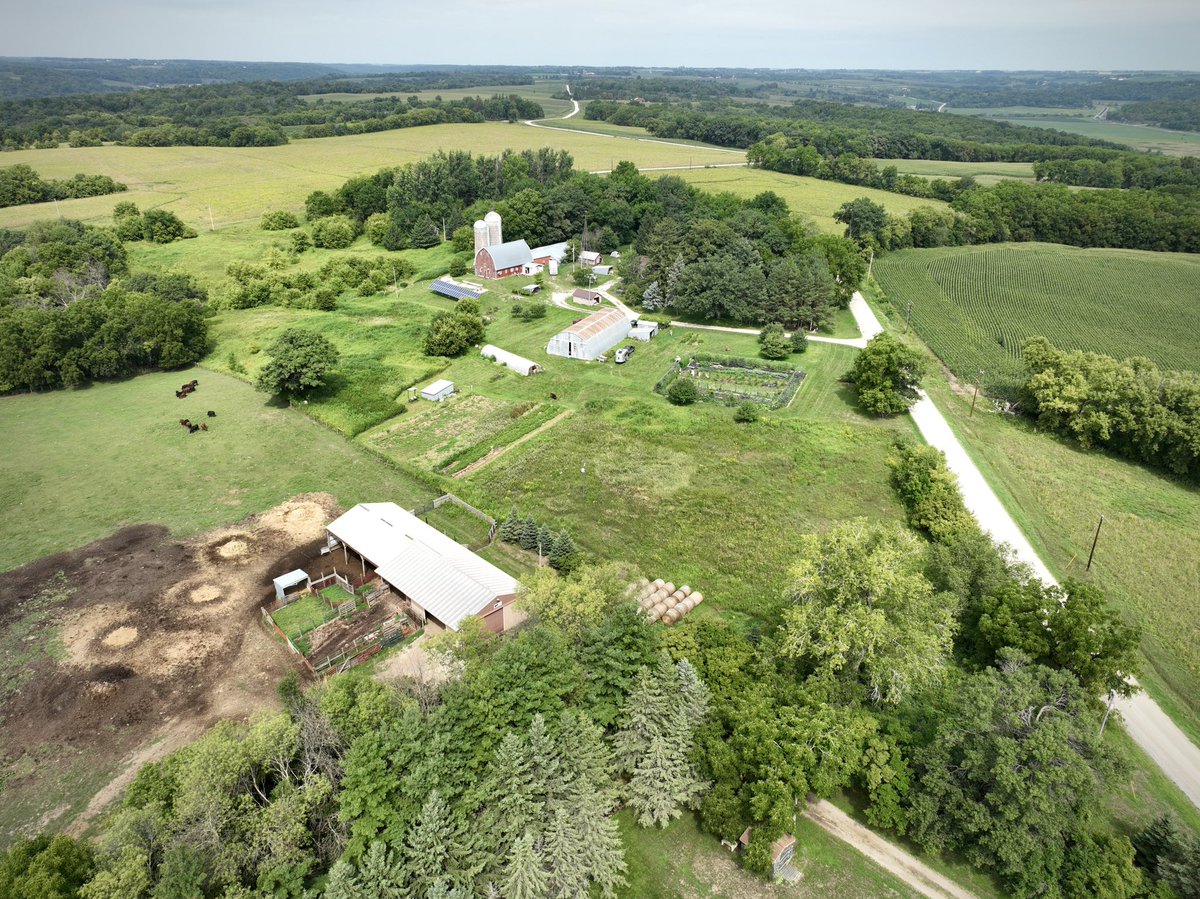 FlowerDenNFT's tweet photo. #gm #CardanoCommunity Stayed on a beautiful farm last night, stocked fresh produce, next stop Mississippi River.
Yesterday we were talking about the impact reading The Surrender Experiment years ago had our lives. This mornings reading was another #affirmation #letgo #hct23 https://t.co/khRgkgRad7