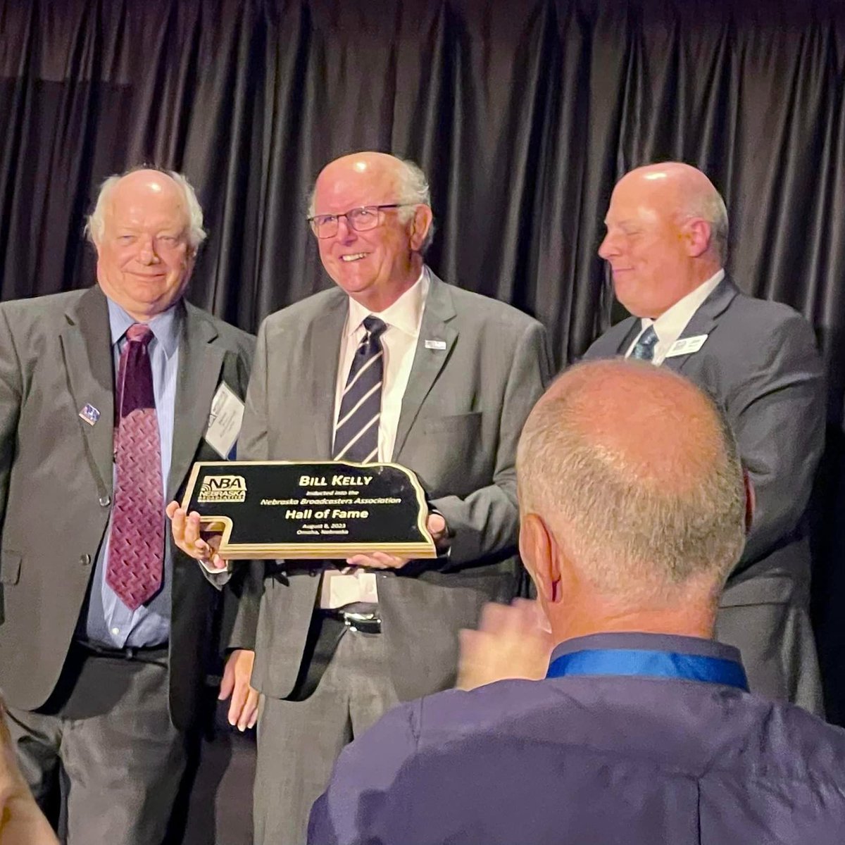 Congratulations to Nebraska Public Media News Senior Reporter/Producer Bill Kelly on being inducted into the Nebraska Broadcasters Association Hall of Fame.

NebraskaPublicMedia.org/about/pressroo…