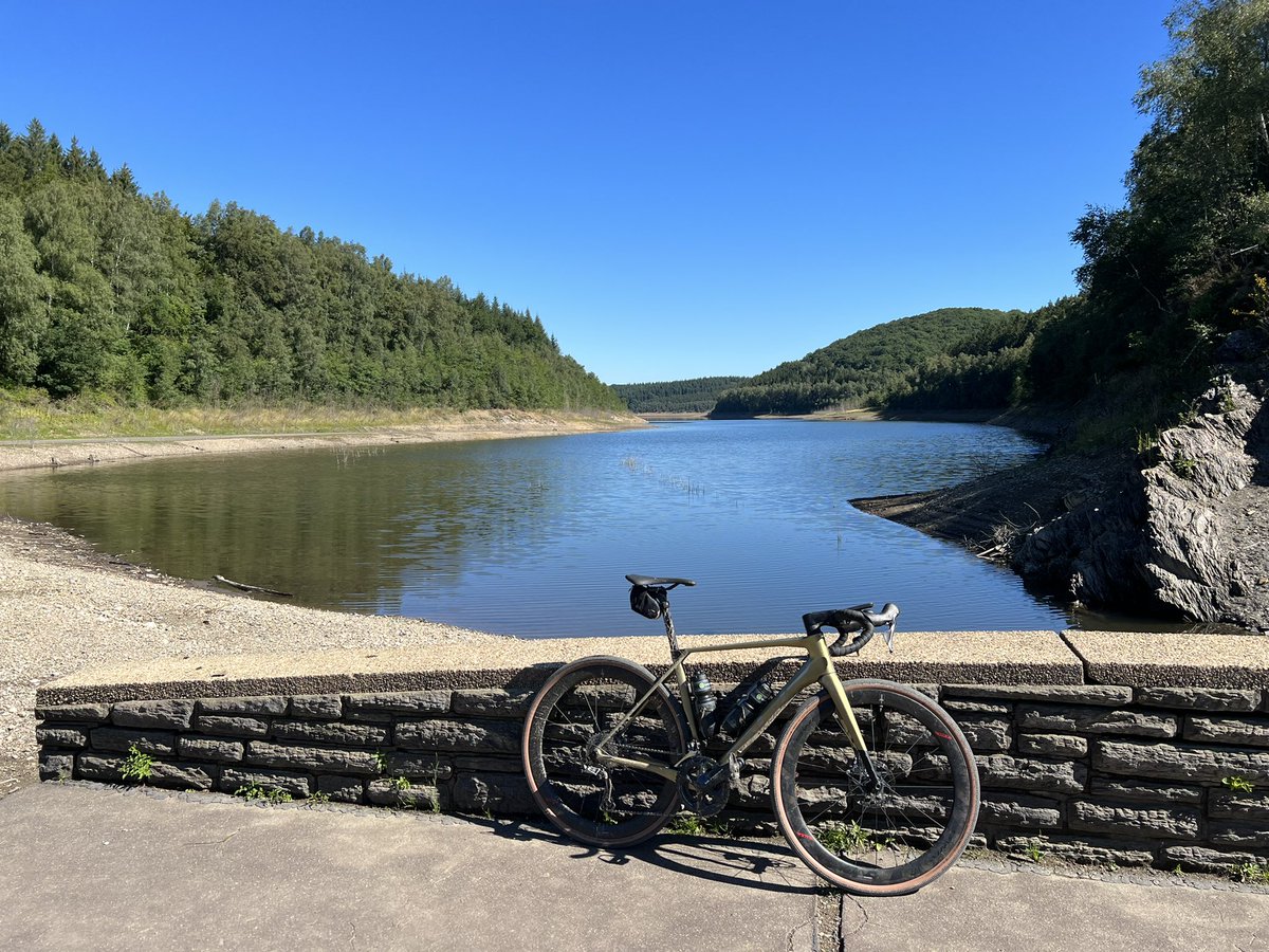 bramtankink's tweet photo. 11 stuwmeren coming up. 26 augustus. Een beest van een route. Maar 😍😍 https://t.co/LlOdDu4MqR