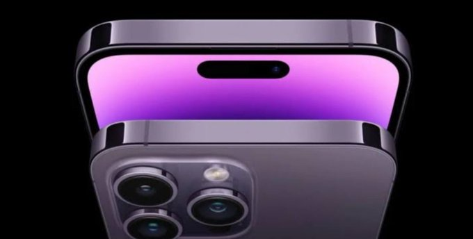 WorldNewsFlare's tweet photo. Rumored Change for iPhone 15 Series: Charging Port to Adopt Type-C, Similar to Android ⚡️📱 

#TechUpdate #iPhone15 #HAECHAN  #sasuke  #Hawaii #Snoopy https://t.co/kj59aYLVfH