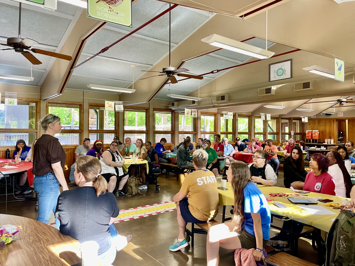 CampJoyOhio's tweet photo. #throwbackthursday to our last all-staff meeting where Executive Director Jen Eismeier recognized and awarded 14 team members for their workiversaries! 

#worldclass #campjoy #wedoitforthekids https://t.co/aAtzSNih8z