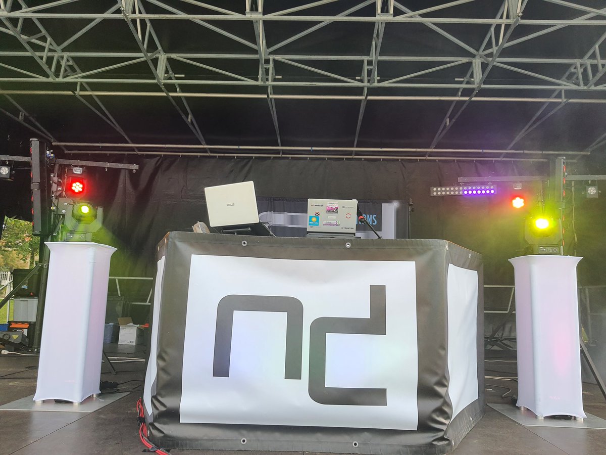Davidnegre33's tweet photo. Prestation DJ à Soulac sur mer (33) en place 👍 
Start à 21h30. 
#evenementiel #musique #prestation #dj https://t.co/yNb9zbNT2o