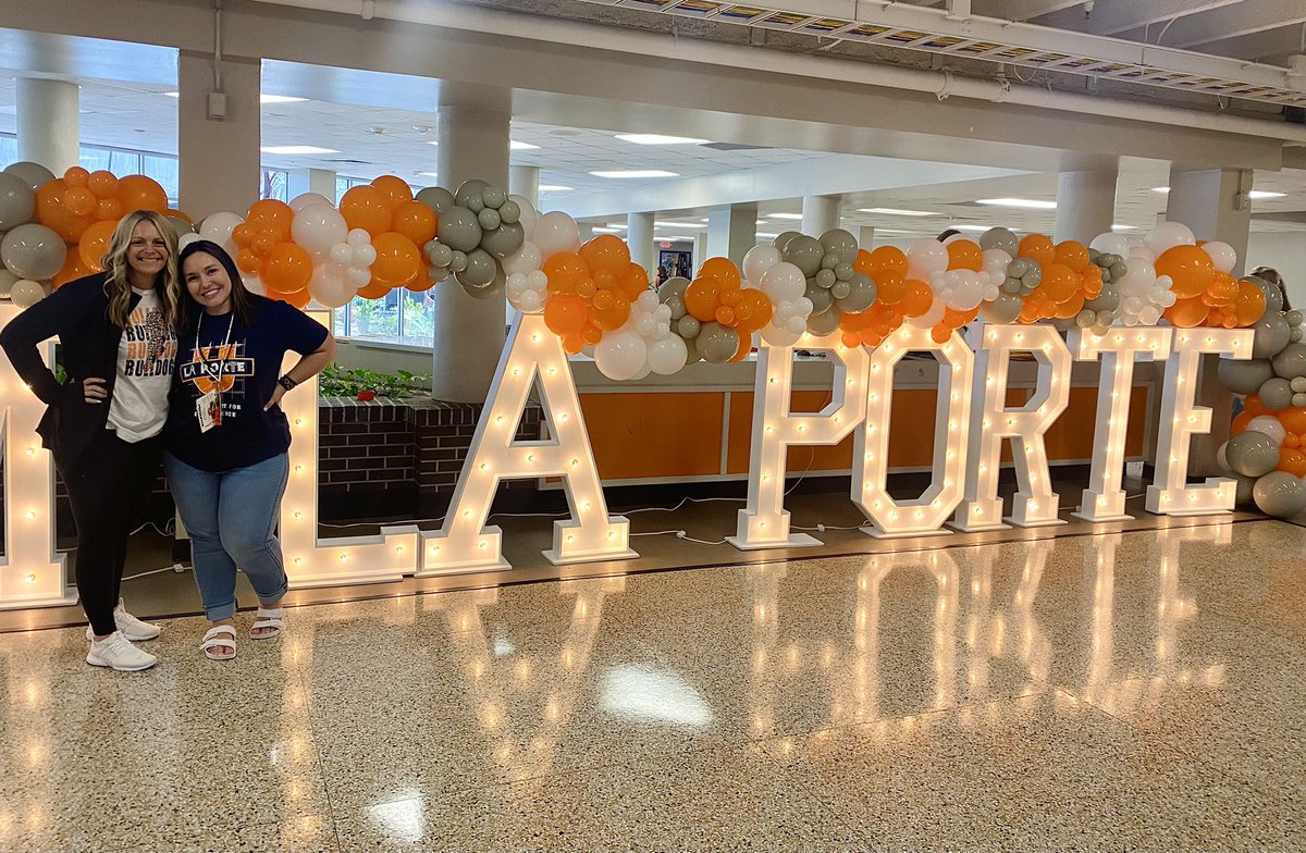 Eng2PAPStringer's tweet photo. Love seeing all my friends who are all at different campuses! #weareLP #LPlegacy #IamLP #chooseLP https://t.co/qfRFzLpj1m