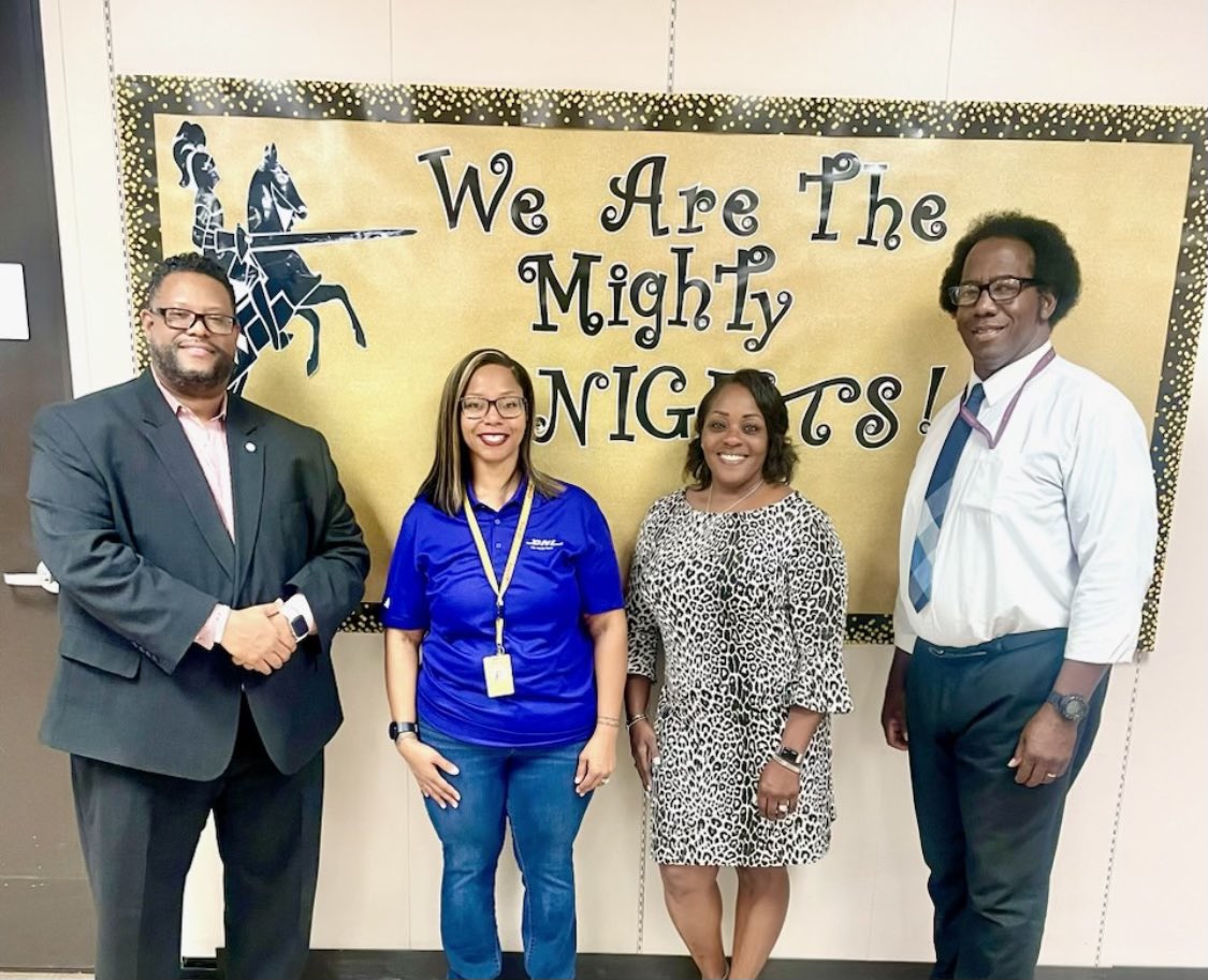 MSCS_CCTE's tweet image. We are working with @DHLUS to create a great learning experience for our students at Sheffield CTC! 

#readygrad #exposeexploreemploy #cteprograms #supplychain #mscs #careerteched #logistics