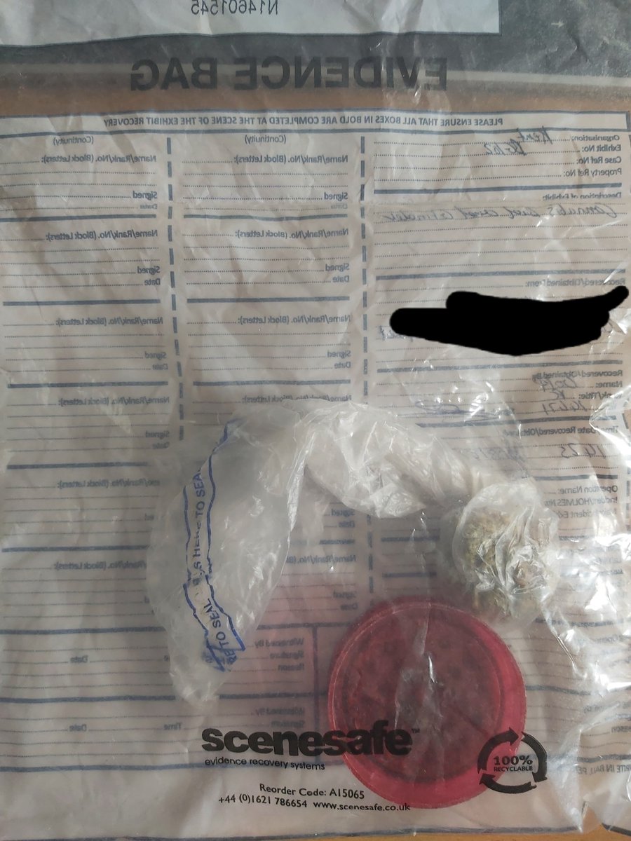 PC Goff from the #DoverTownBeatTeam was in the same area as yesterday and had cause to complete another section 23 misuse of drugs act stop and search on a female. Drugs again located. #SaferSummer ^BG