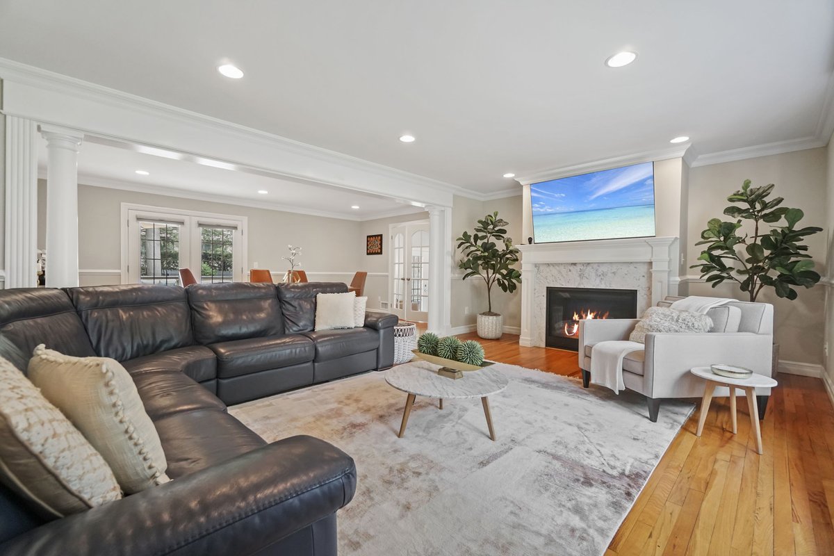 TheAdamoGroupNJ's tweet photo. SOLD! 20 Dorotockeys Ln in Old Tappan, NJ #sold #njrealestate #RealEstate #homesold https://t.co/IRVjyzN7Bv