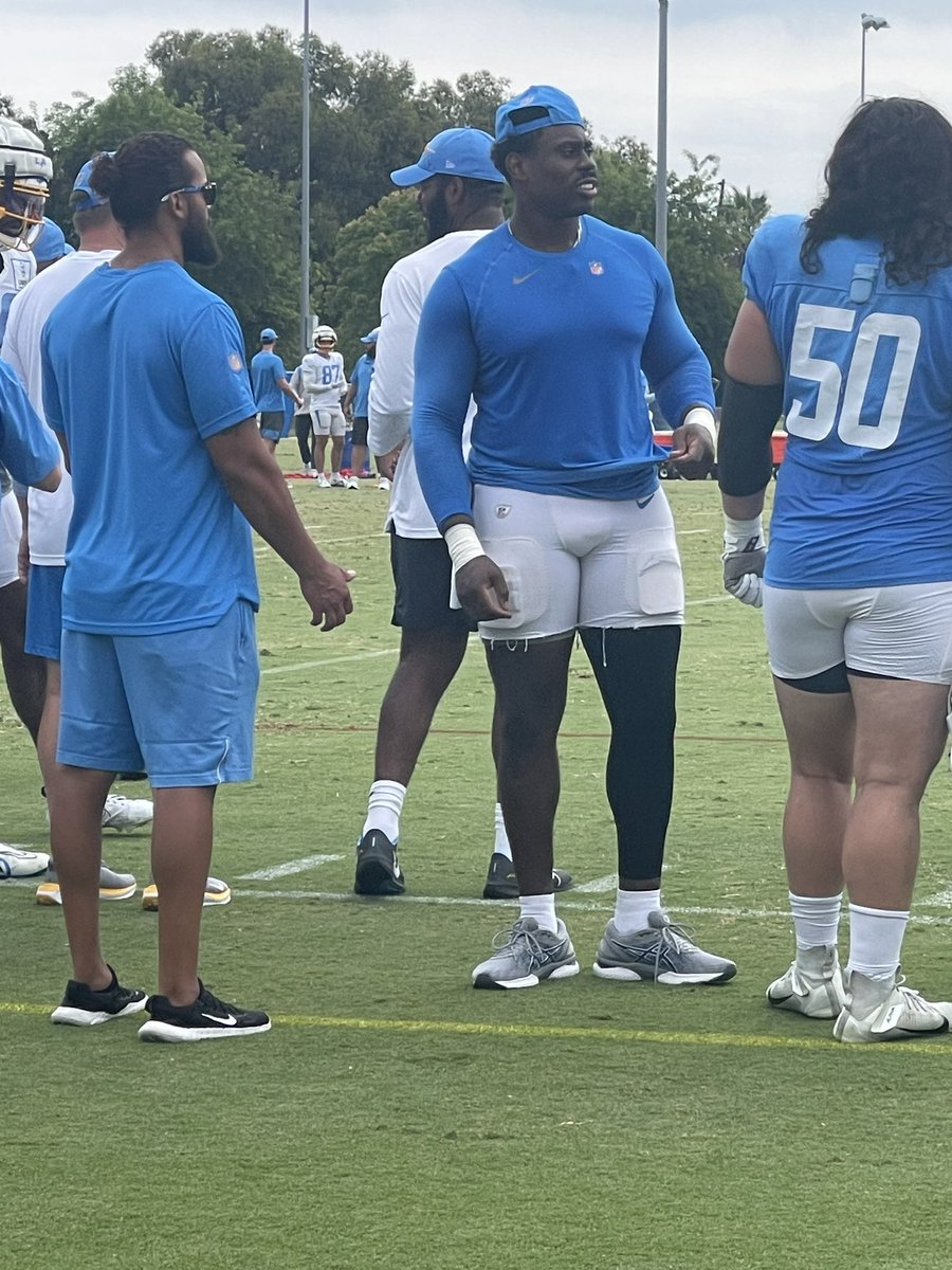 karenluvssports's tweet photo. Bash with the compression brace? #contusion ⚡️⚡️⚡️ https://t.co/yLdVMLPRtQ