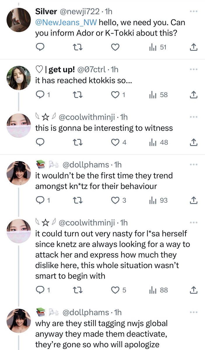 pinkblackyes's tweet photo. Los fanáticos de New Jeans están planeando una campaña xenófoba y racista contra Lisa en Corea solo porque sus fanáticos exigen una disculpa.

Pedimos amablemente que recapaciten y se disculpen.

APOLOGIZE TO LISA 
@NEWJEANSGLOBAL https://t.co/7qypHRiq0U