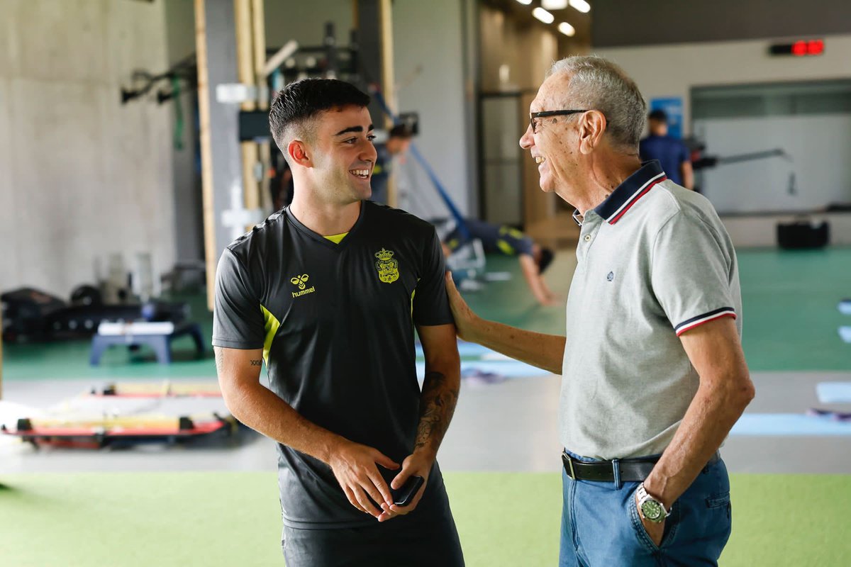 Siempre es un placer escucharte, leyenda 🐥💛💙