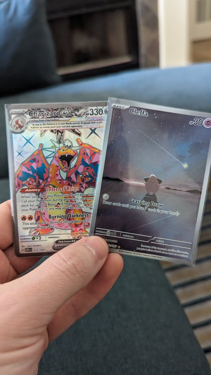 Mudkips_Bricks's tweet photo. Bought 1 ETB, 1 booster box and 1 booster bundle from @Sm0ke_N_Mirrors and I've already pulled two of my chase cards (haven't even touched the booster box yet!)

😭🙏

#pokemontcg #pokemon https://t.co/PP0xl6O6Dv