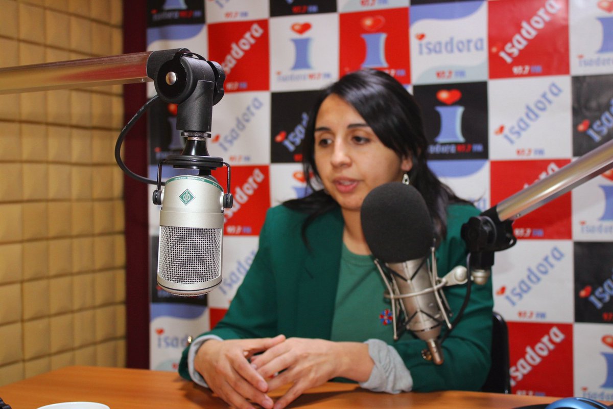 MDSNuble's tweet photo. 🎙En @radioisadorafm Seremi @MartitaCarvaj abordó los avances en materia de Niñez y Adolescencia para #Ñuble región que sumará 12 Oficinas Locales de Niñez🙌, los desafíos en materia de pobreza por ingresos de acuerdo a #Casen2022 y la importancia de un #PactoFiscal para 🇨🇱 https://t.co/ywnL2rQ9Yt