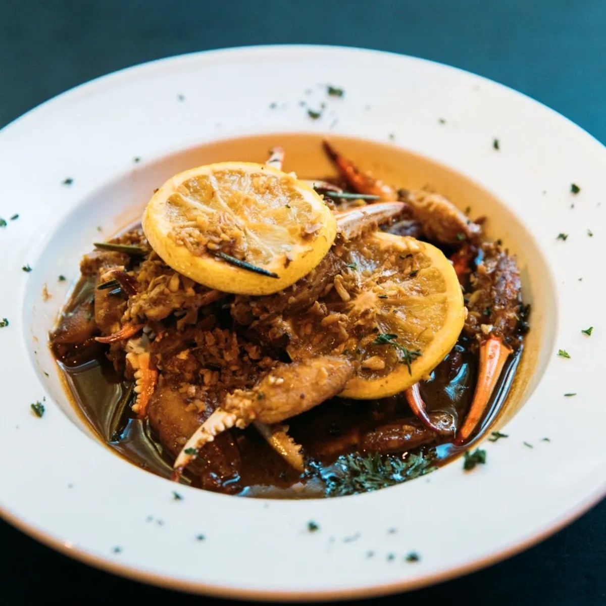 Delicious food and an ice-cold beer is a match made in heaven! 😋 What's your go-to pairing when you visit us? Share your delicious combinations with us in the comments!