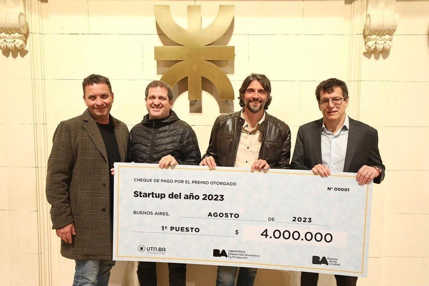 We are happy to have won first place in the Startup 2023 🏆💪😁 Competition! This award is a recognition of innovation and passion for what we do. We will continue to work to deliver solutions that improve our planet and the lives of future generations 🌱🌍.