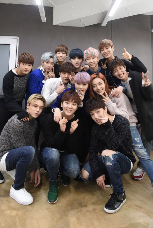 thinkabtjhc's tweet photo. #SVT3000DaysAnniversary 🩷🩵

did we make it?                       yes, we made it :) https://t.co/jr3mS6ZeX4