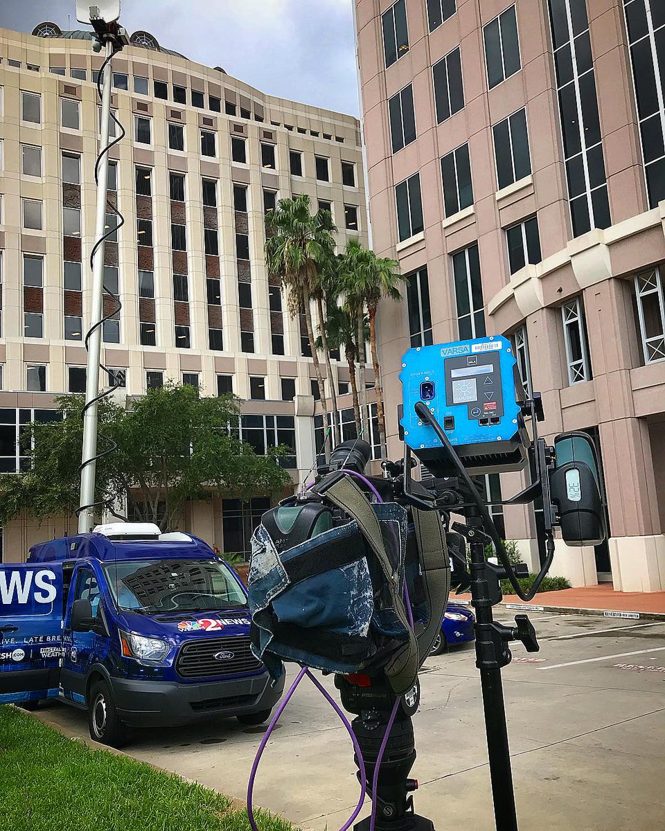 NilaLED's tweet image. This Throwback Thursday, we have a 2018 remote setup from WESH in Orlando featuring a first gen Varsa. The Varsa continues to be THE go-to light for ENG and standups. Learn more at nila.com/varsa2 .

#lightsmarter #nilavarsa #varsa #ledlights #englights #sustainable #tbt