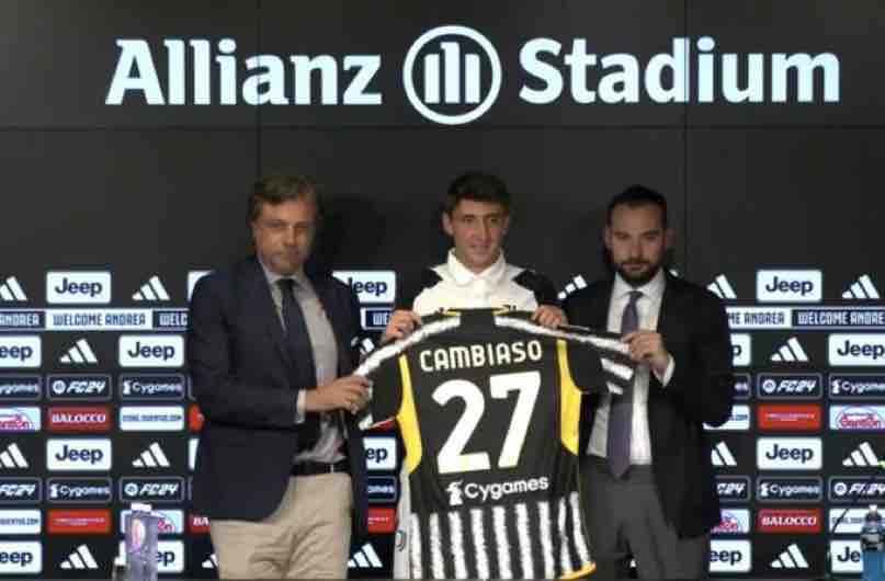forumJuventus's tweet photo. #AC27 ⚪️⚫️ https://t.co/inD5gRtkcV