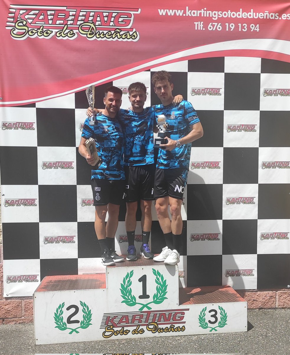 🏎️ Jᴏʀɴᴀᴅᴀ ʟᴜ́ᴅɪᴄᴀ 🏁

🍍 Día para hacer 'piña' disfrutando de los karts en el Karting Soto de Dueñas 🔝

🏆 <a href="/marcosgtrabanco/">Marcos Trabanco</a> 
🥈 <a href="/NatalioLP19/">Natalio</a> 
🥉 <a href="/amo_castellano/">Jesús Del amo Castellano</a> 

🎥 Próximamente os enseñamos los adelantamientos y tiraremos de nuestro "VAR" en busca de sanciones 😉🏴