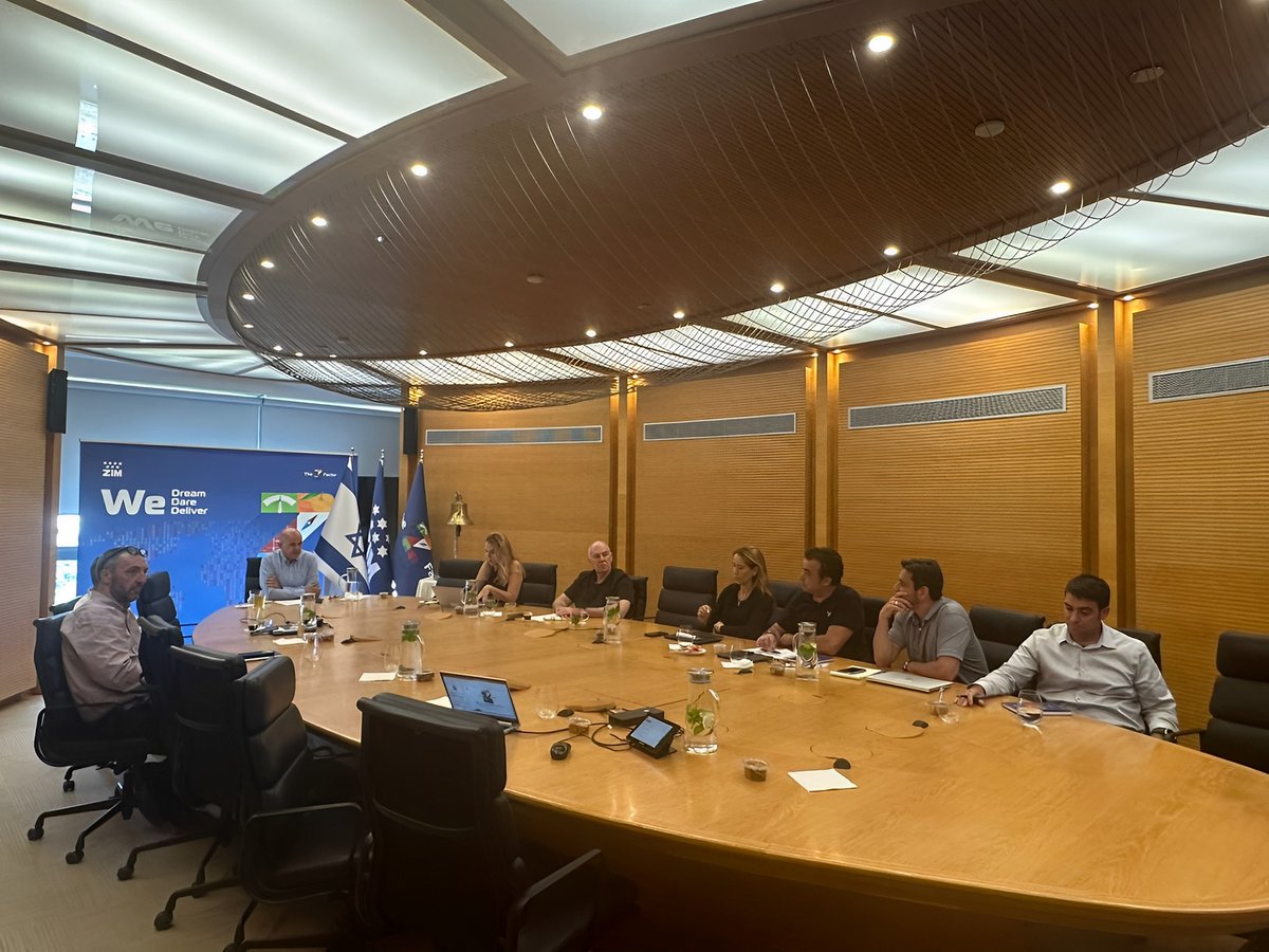 eli_glickman's tweet image. Another productive #QBR meeting took place this week, offering a comprehensive review of ZIM USA &amp;amp; ZIM Canada's recent accomplishments and upcoming #opportunities. 

As we continue to grow, our core values  remain our compass, guiding us to success. 

#ZFactor #ResultsDriven