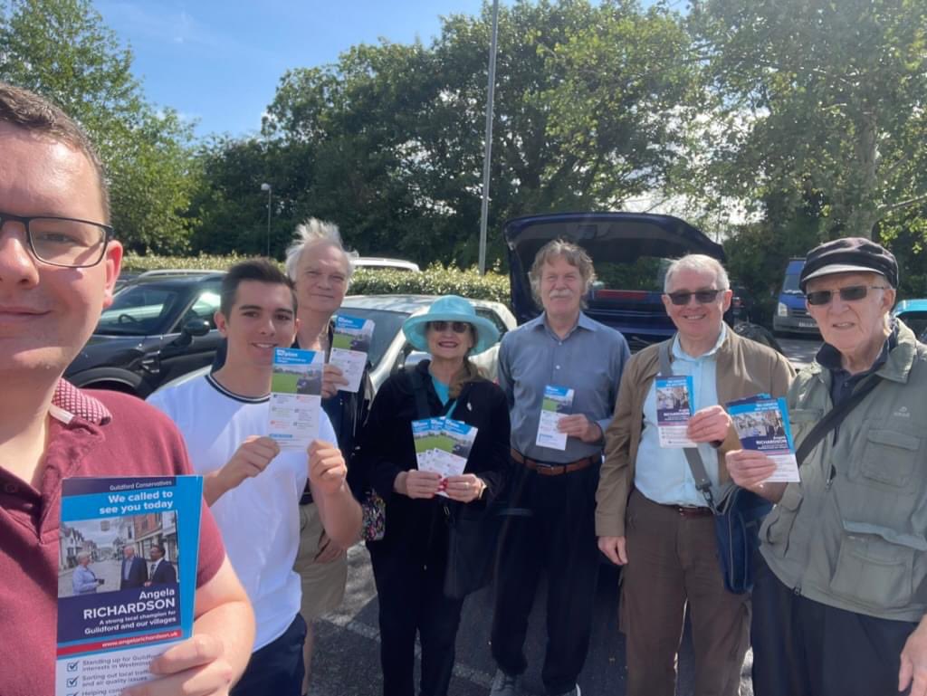 Guildford_Cons's tweet photo. Over the past few weeks, we've been out and about across Guildford and the villages hearing from residents and delivering our latest survey.

Thank you to everyone who has shared their views with us!

#TeamAngela #TeamGuildford https://t.co/7iJiviepf6