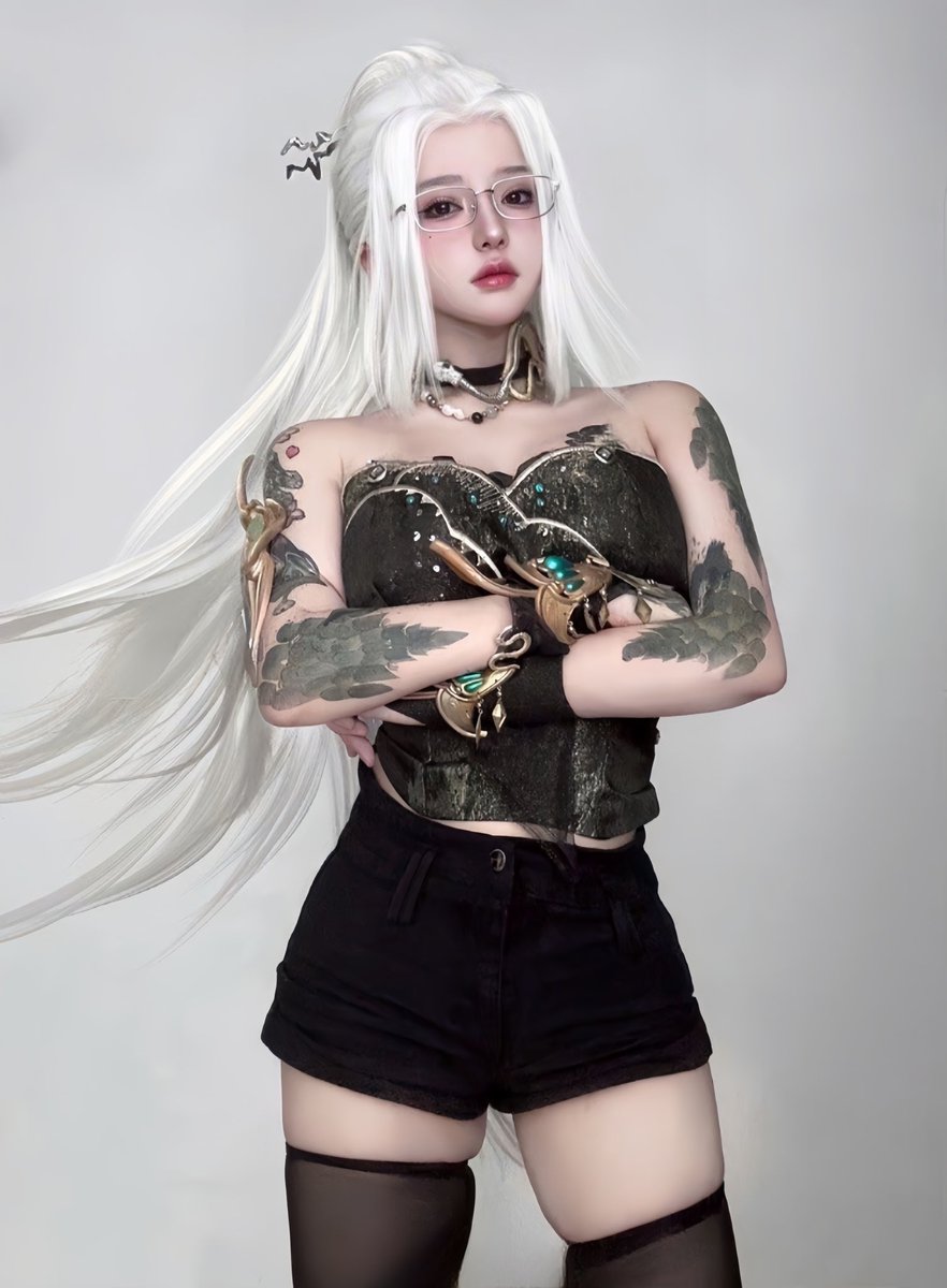 非得是哥哥吗？姐姐不可以吗
#逆水寒手游 #cosplay #逆水寒ol https://t.co/WSrTaR7uDh
