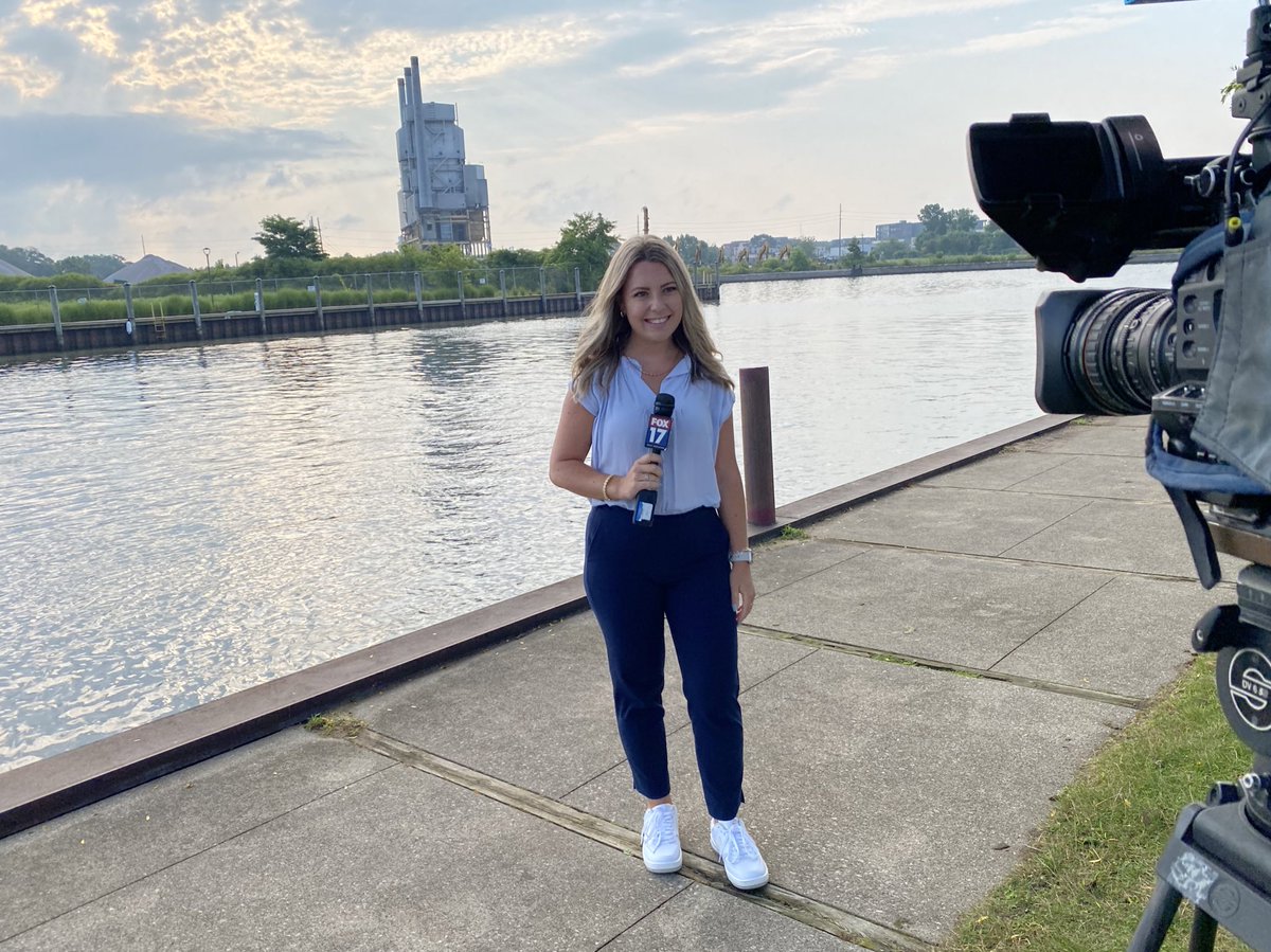 Lauren Kummer tweet media
