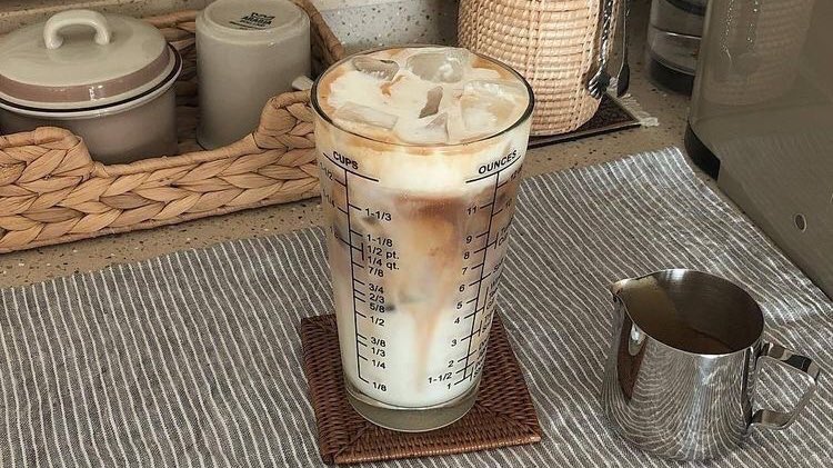 malusokay's tweet image. In need of a coffee 💭