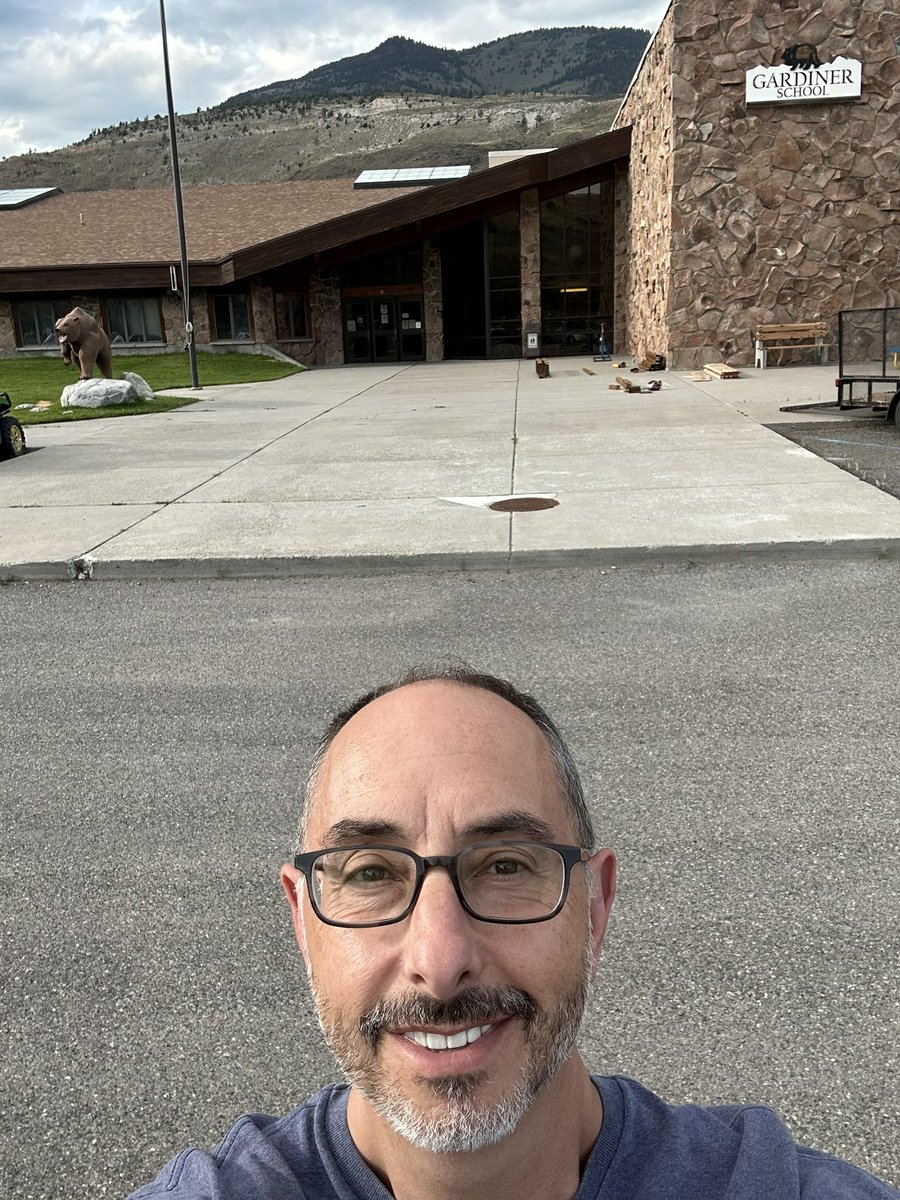 @jedfoundation, Kurt Michael, Ph.D., & I are so appreciative of the opportunity to discuss lethal means safety & how #schools can strengthen student mental health systems & supports at the Jeremy Bullock Safe Schools Summit. Had to visit Gardiner HS! 😊💙
#JEDHighSchool #Montana