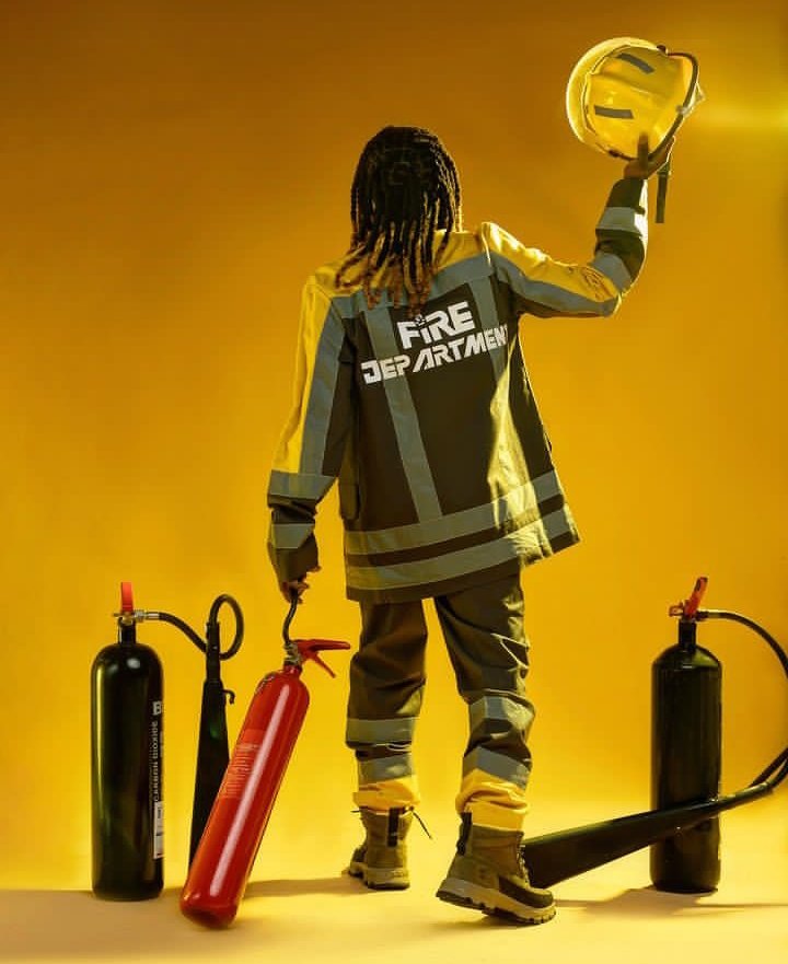 Welcome to #firedepartment @iamAcetune ♠️ 🤝🏾! Now is the time to shine, and show the industry what you got loaded for us. Big thanks to the King himself @rudeboypsquare and everyone who contributed in rooting out this raw talent 👍🏾. New Music from Acetune soon 🍽️🔥