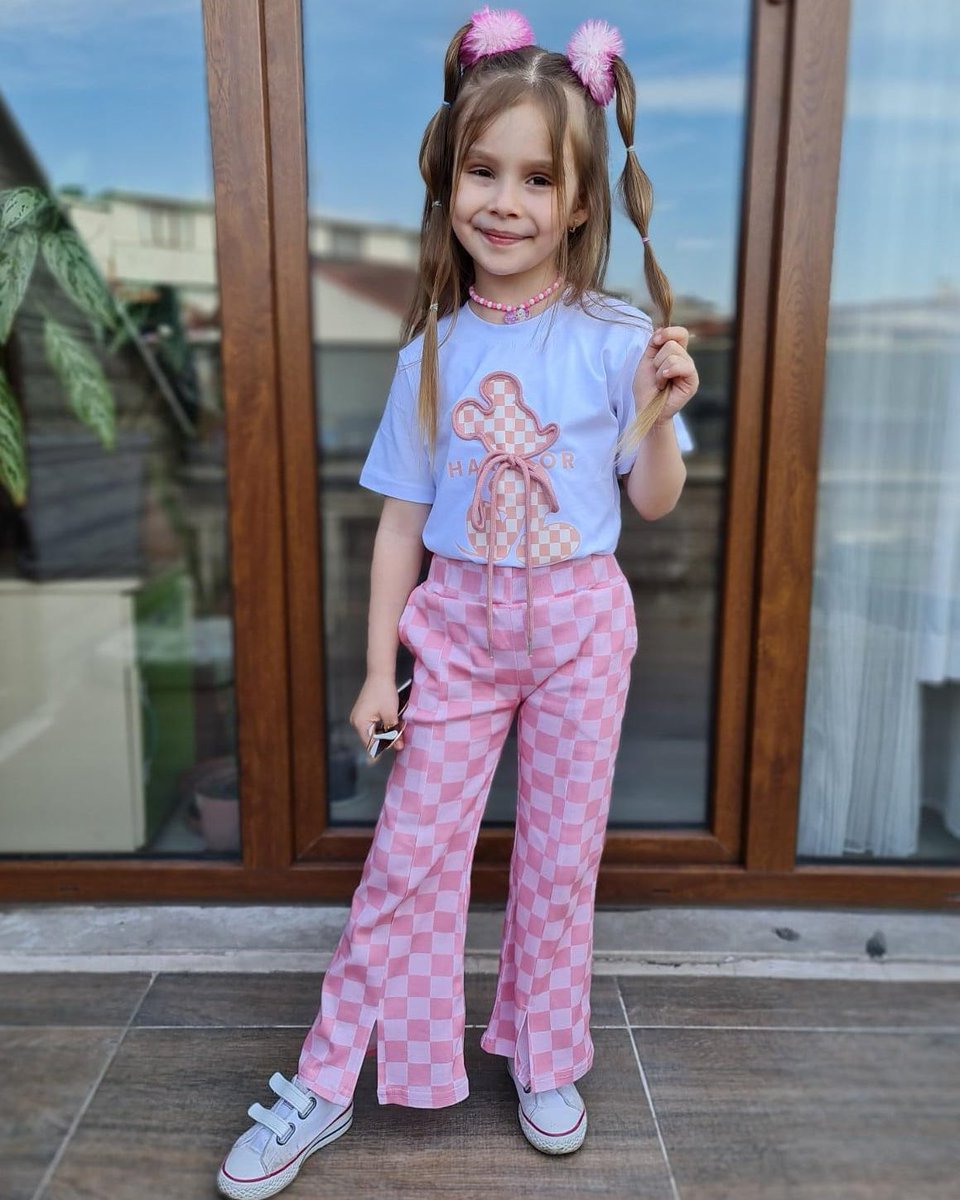 🟩🟪 KIZLARIMIZ İÇİN    KARELİ TAKIM 
🍀Üst kompak penye 🍀
🍀Alt penye interlok🍀
🍀2.3    3.4    4.5    5.6     6.7   7.8    9.10 
Yaş mevcut 
Sipariş için
instagram.com/zeynosshopping…
Parades De gea Ndombele Fofana Halil Konakçı Fredi Fabrizio Newcastle Kane