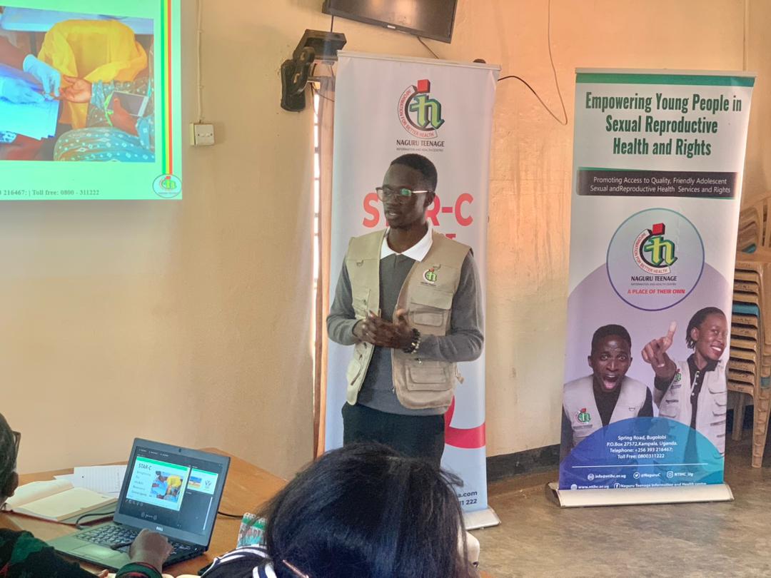 NaguruC's tweet photo. Today, our #NTIHCstaff successfully conducted a Quarterly performance review meeting at Buikwe district headquarters, for the #STARCUG project.
This district review meeting went well, and the team on ground appreciated the work and support of NTIHC during implementation. https://t.co/weMpM7MSri