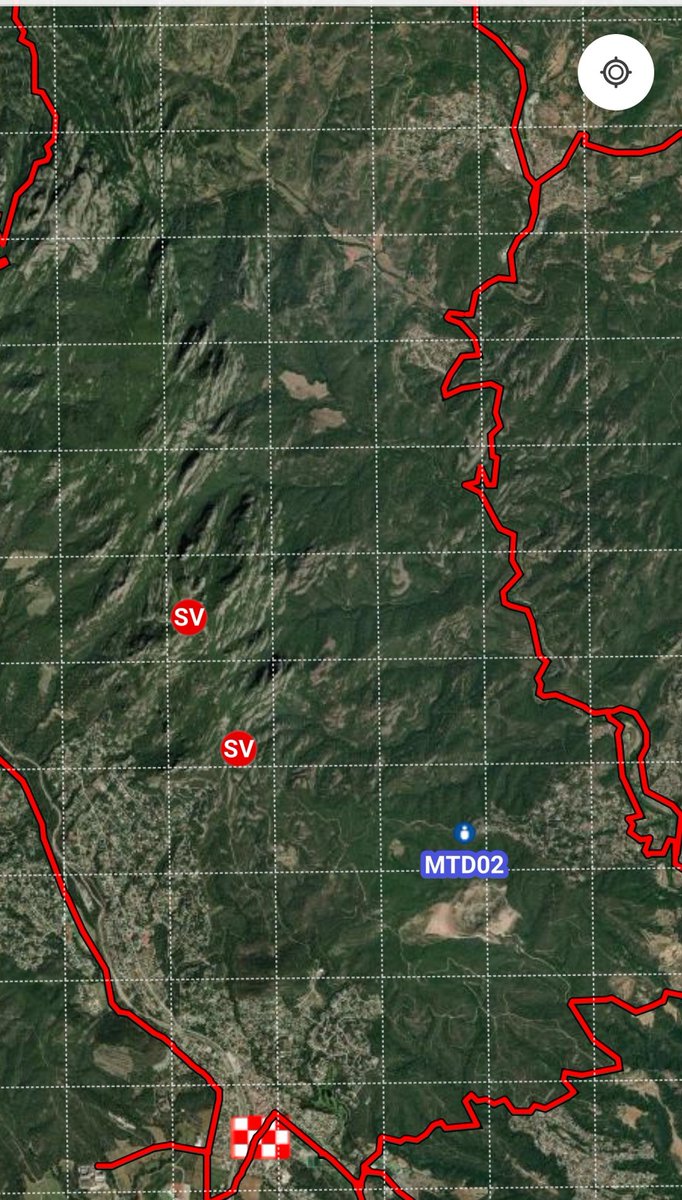 Aquest matí hem tornat a tenir serveis de muntanya auxiliant persones amb problemes físics i mèdics relacionats amb la calor. Sigueu previsors en planificar les excursions i sobretot eviteu les hores de més sol i calor.